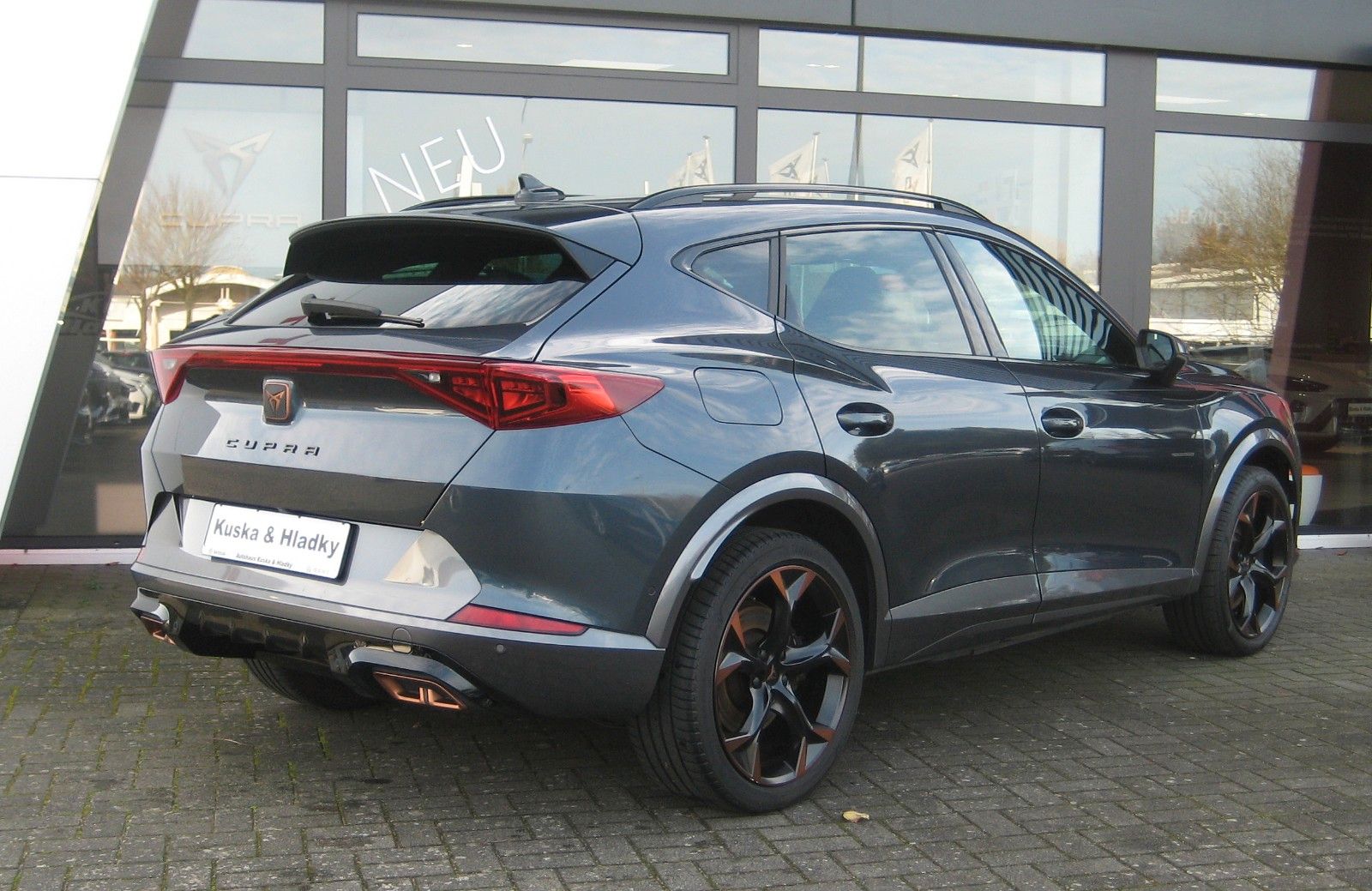 Cupra Formentor VZ 1.4 e-HYBRID DSG/LED/NAVI/SHZ/AHK