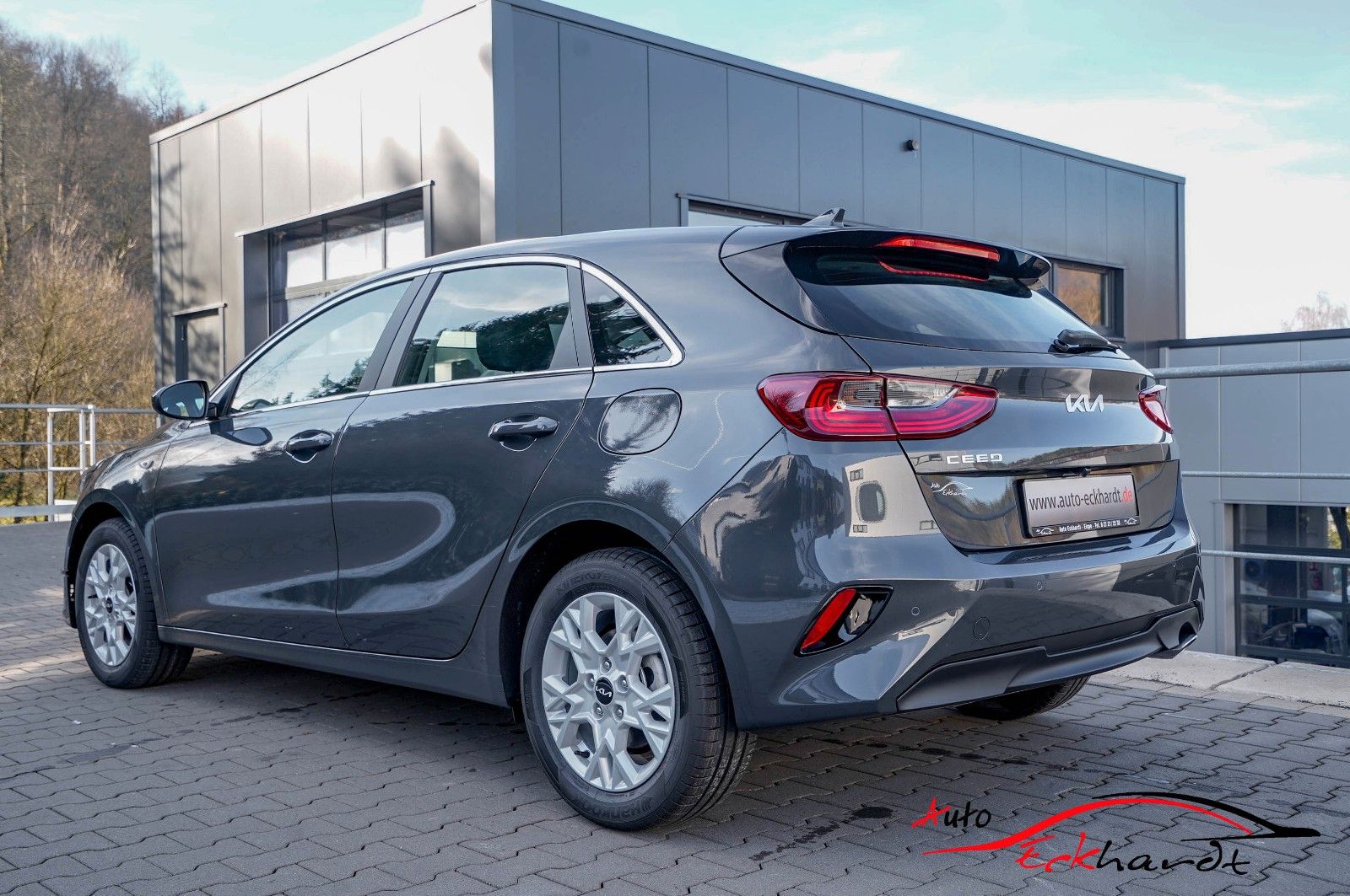Kia Ceed Vision - Samsaru's Car Outlet