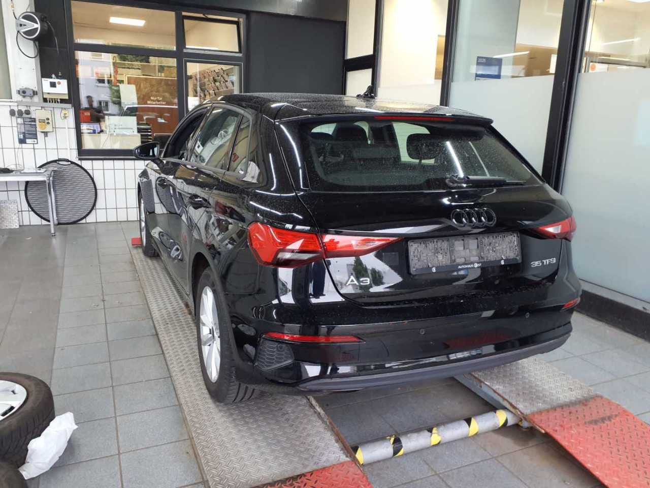 Audi A3 Sportback 35 TFSI S tronic - Samsaru's Car Outlet