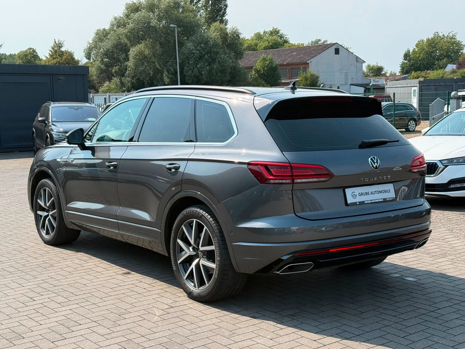 Volkswagen Touareg R-Line 4M MATRIX*LEDER*AHK*LUFT*360°