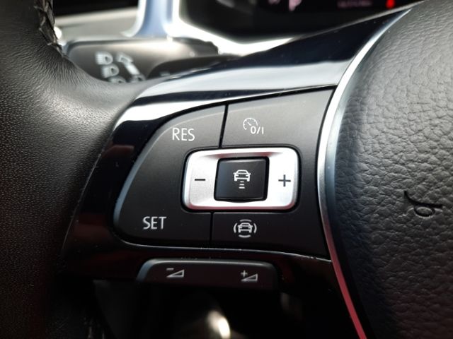 Volkswagen T-Roc 1.5 TSI DSG United - Samsaru's Car Outlet