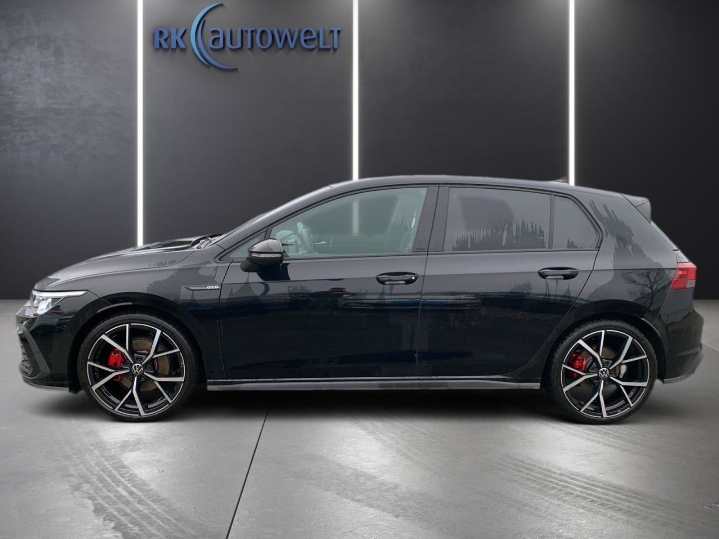 Volkswagen Golf VIII GTD 2.0 TDI SCR - Samsaru's Car Outlet
