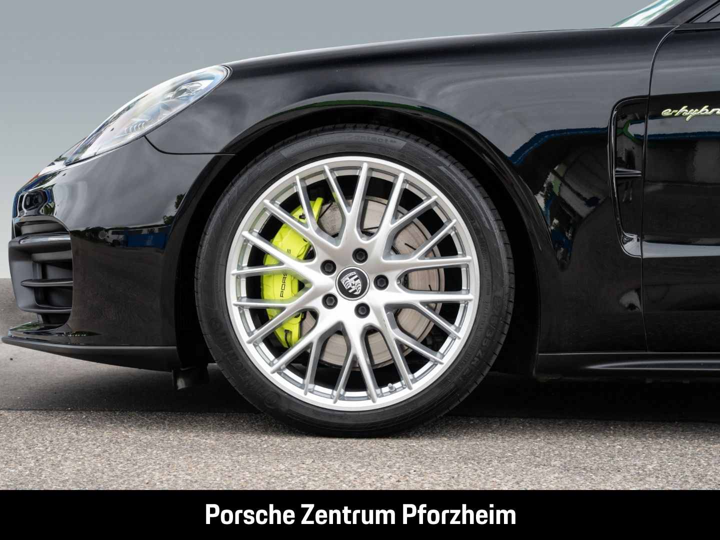 Porsche Panamera 4 E-Hybrid Sport Turismo Surround-View