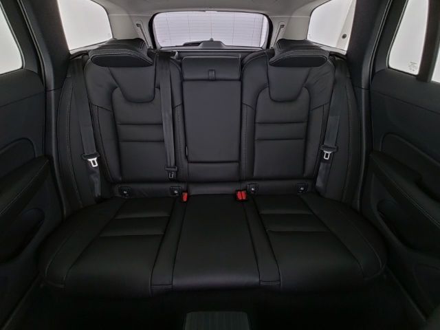 Volvo V60 Ultra Dark T8 19''LM AHK B&W 360kam Pano Mas