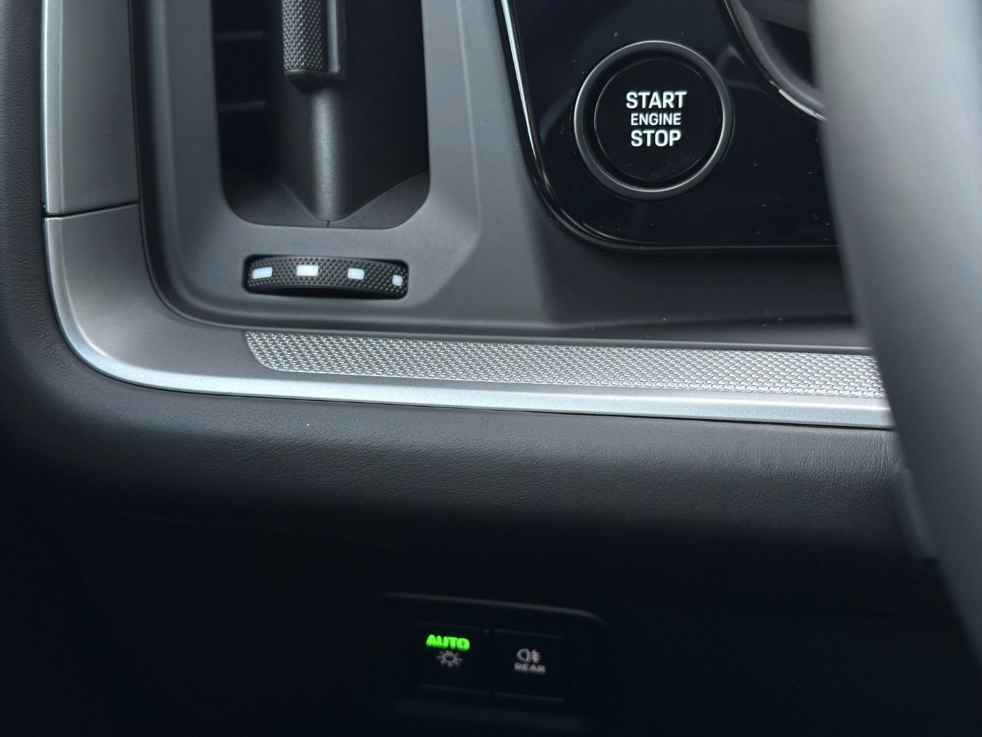 Porsche Cayenne E-Hybrid PANO Luftfederung BOSE 360°