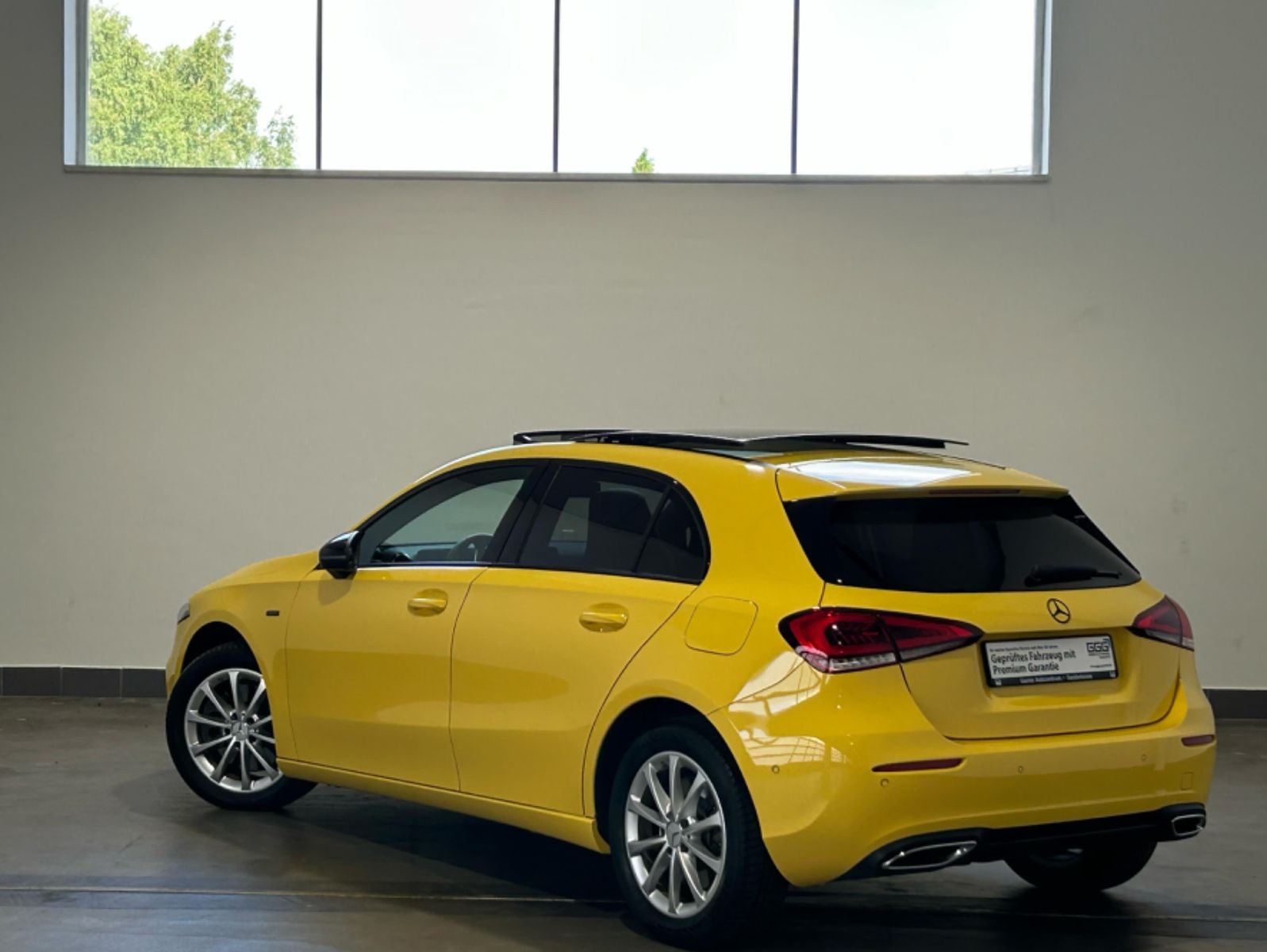 Mercedes-Benz A 250 e - Samsaru's Car Outlet