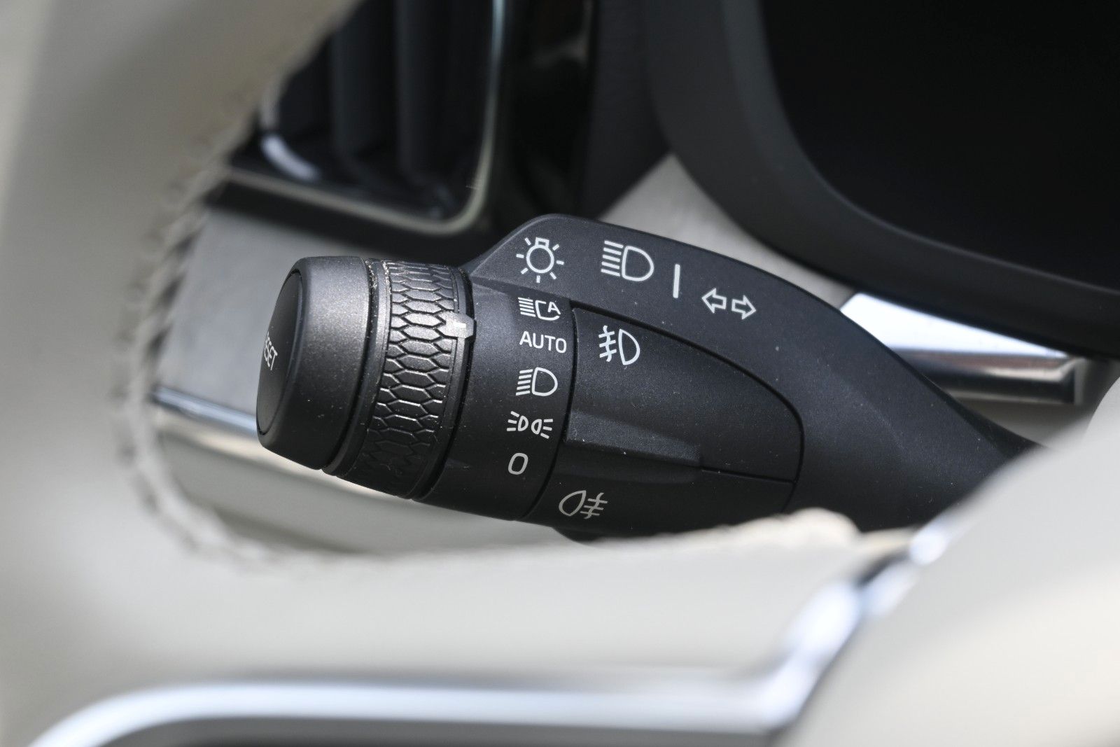 Volvo XC60 B5D AWD Ultimate Dark*LED*PANO*STHZ*H&K*360