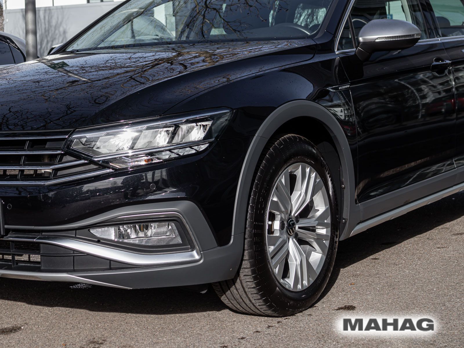 Volkswagen Passat Alltrack 2.0 TDI AHK LED Navi ParkPilot R