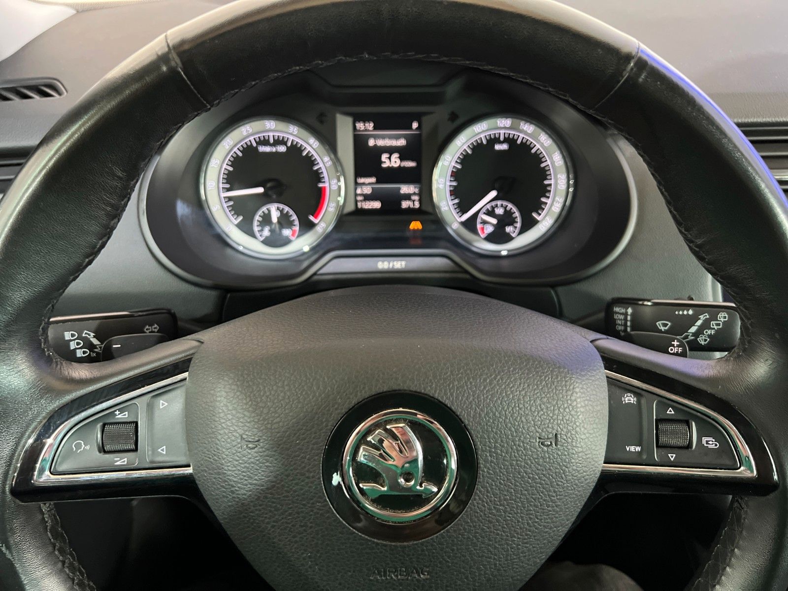 Skoda Octavia Combi Premium Edition - Samsaru's Car Outlet