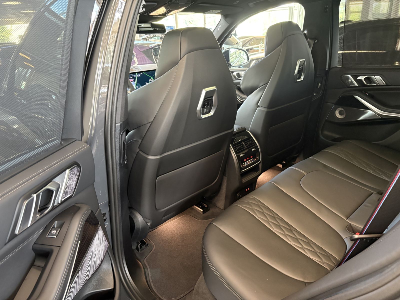 BMW X5 xDrive40d MSportPro DA/PA Prof B/W AHK Massag
