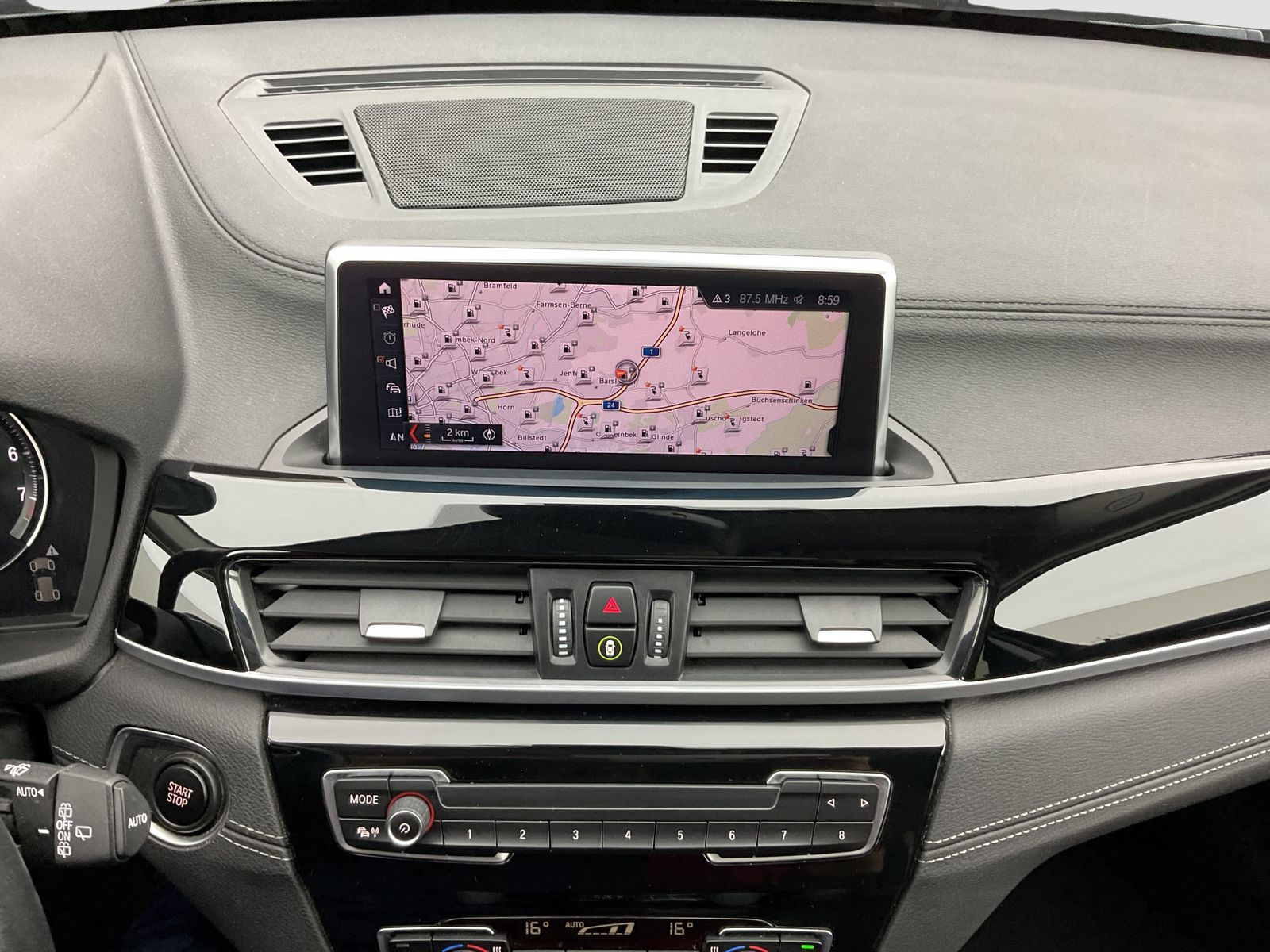 BMW X1 xDrive25e Sport Line - Samsaru's Car Outlet