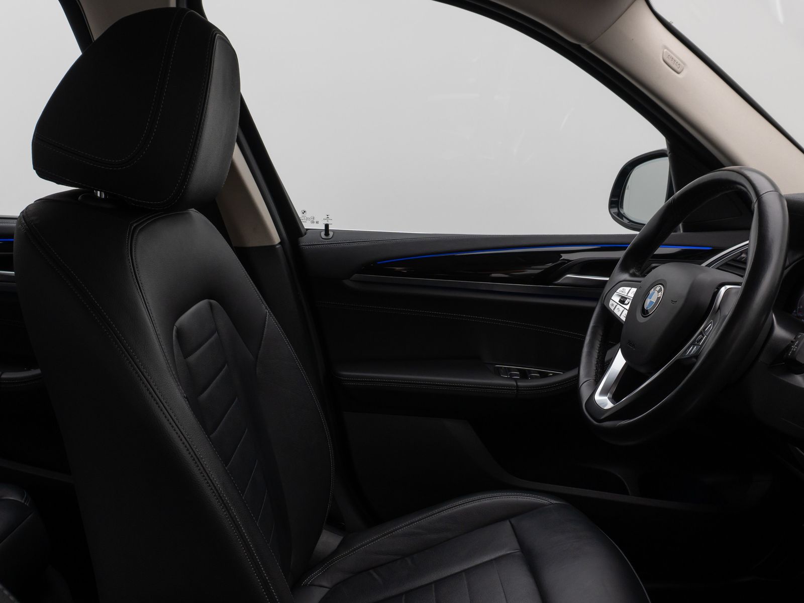 BMW X3 xD30d LuxuryLine - Samsaru's Car Outlet