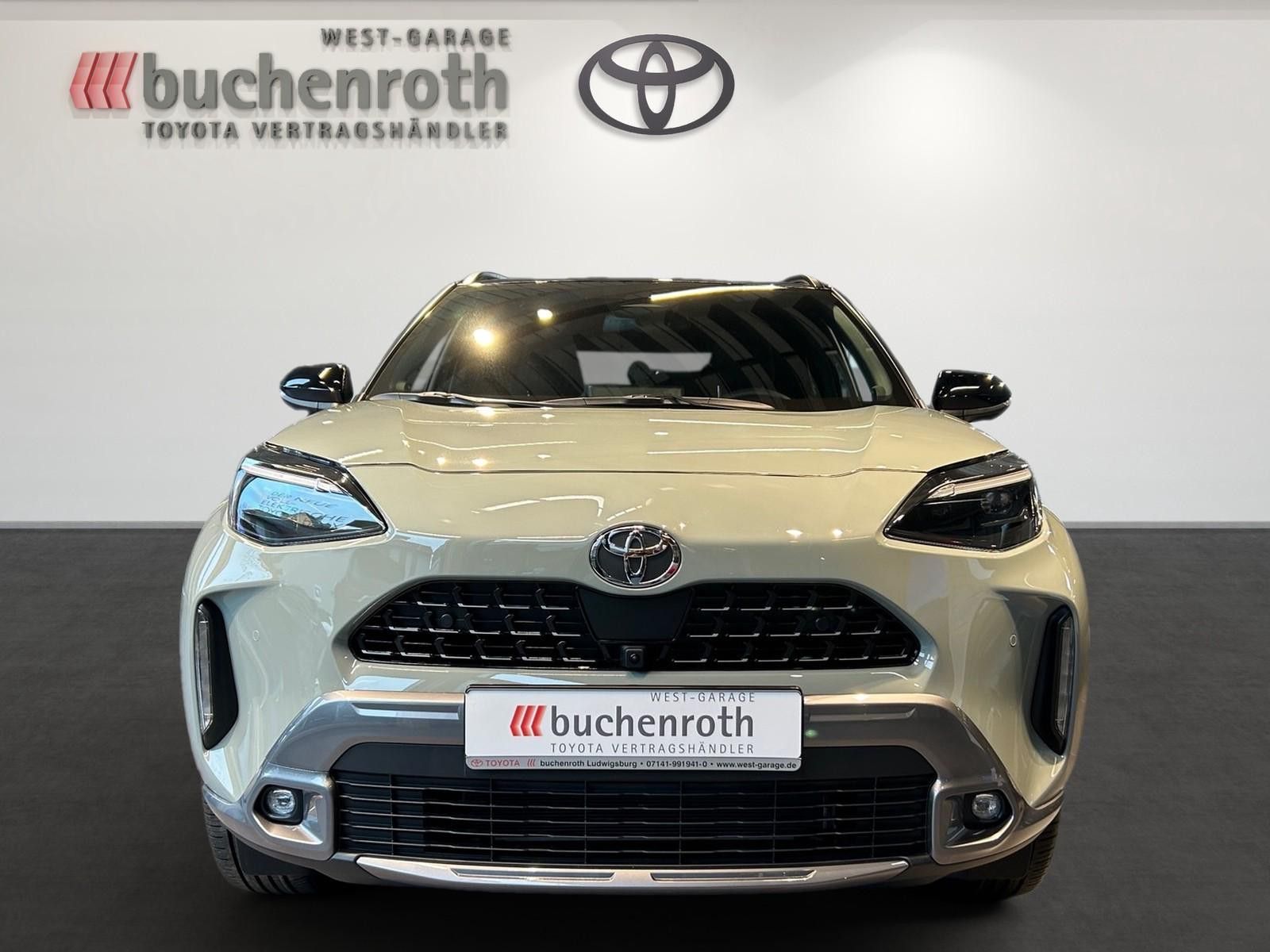 Toyota Yaris Cross Hybrid FWD Style Plus + Head Up + JB