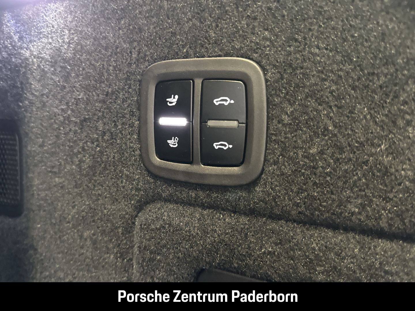 Porsche Cayenne S E-Hybrid Sportabgasanlage Panoramadach
