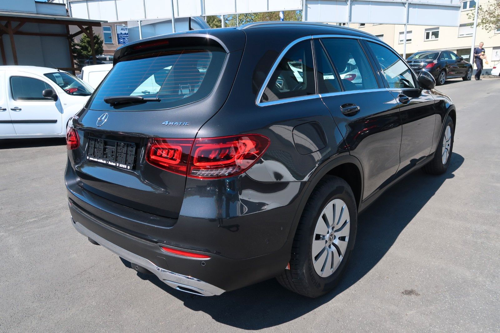 Mercedes-Benz GLC 220 d 4Matic Exclusive - Samsaru's Car Outlet