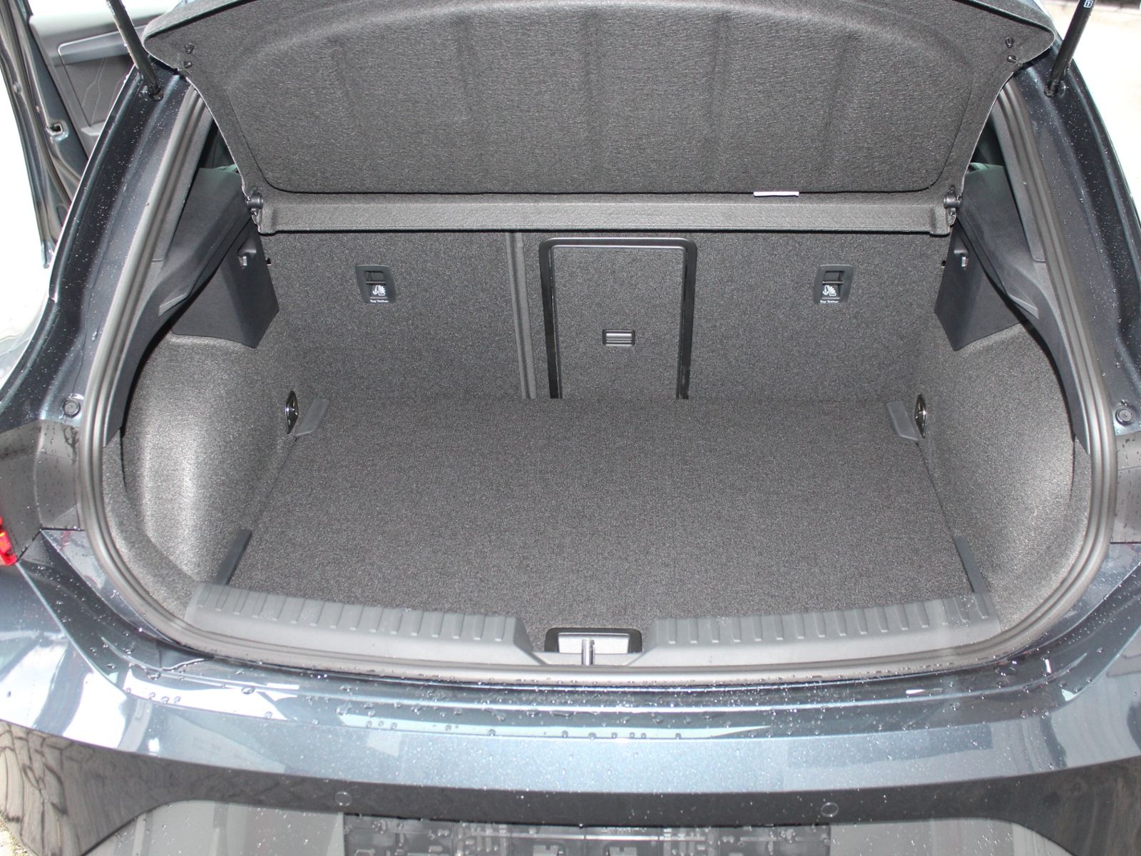 Cupra Leon 1.5 eTSI - Samsaru's Car Outlet