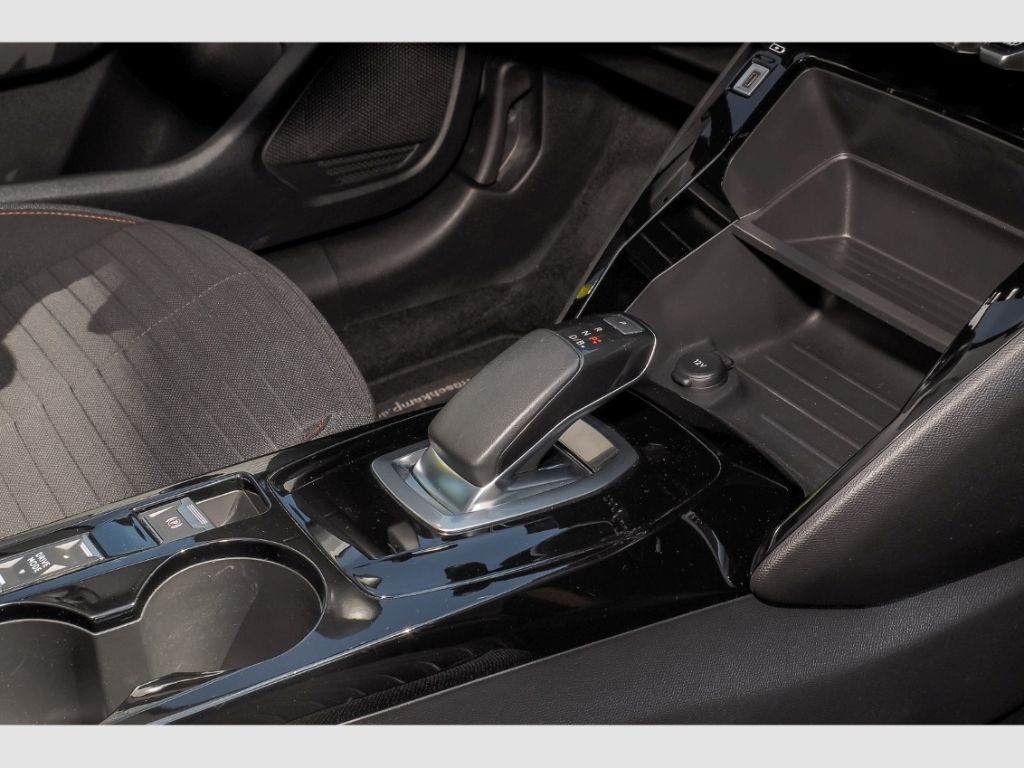 Peugeot e-208 Active - Samsaru's Car Outlet