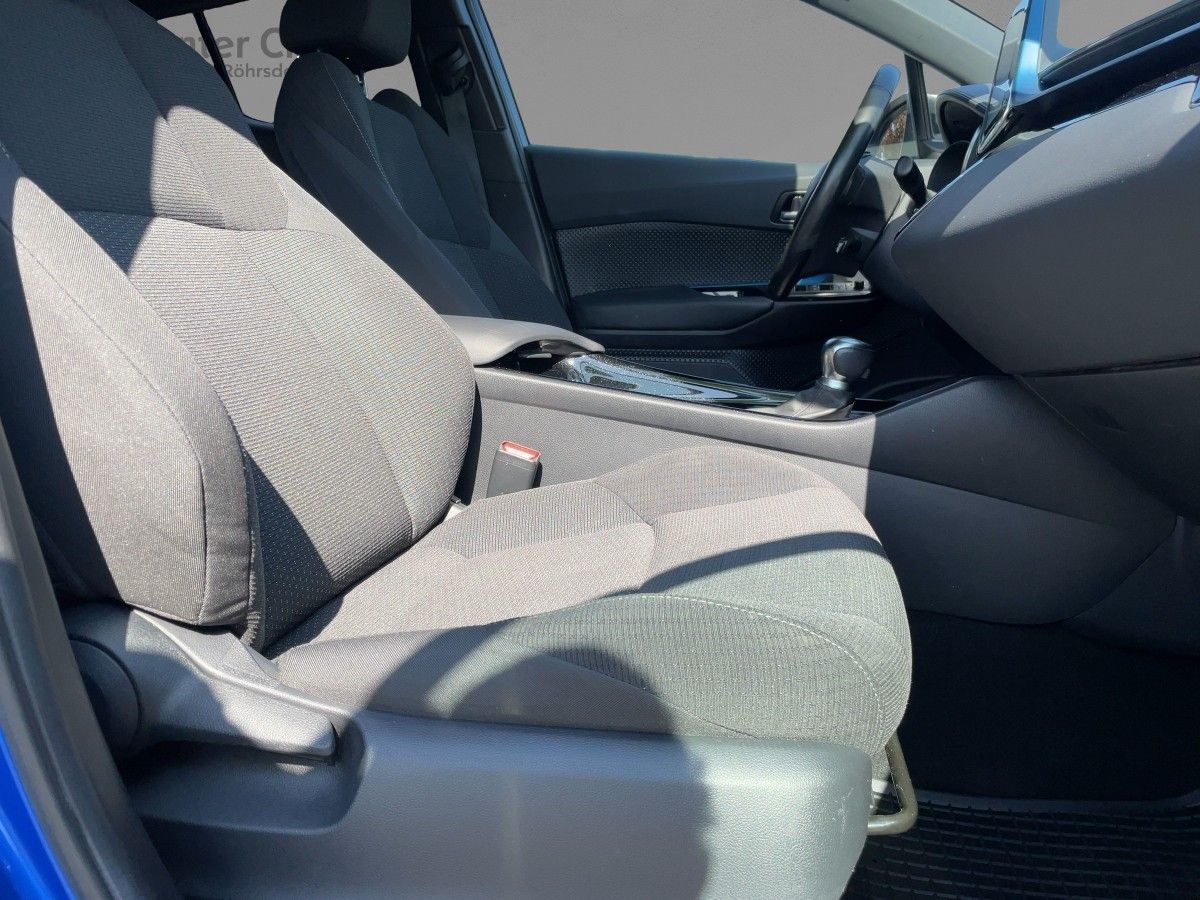 Toyota C-HR 1.8 CVT Club - Samsaru's Car Outlet