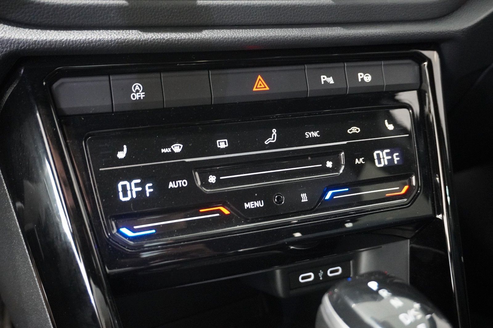Volkswagen T-Roc 2.0D R-LINE 4MOTION - Samsaru's Car Outlet