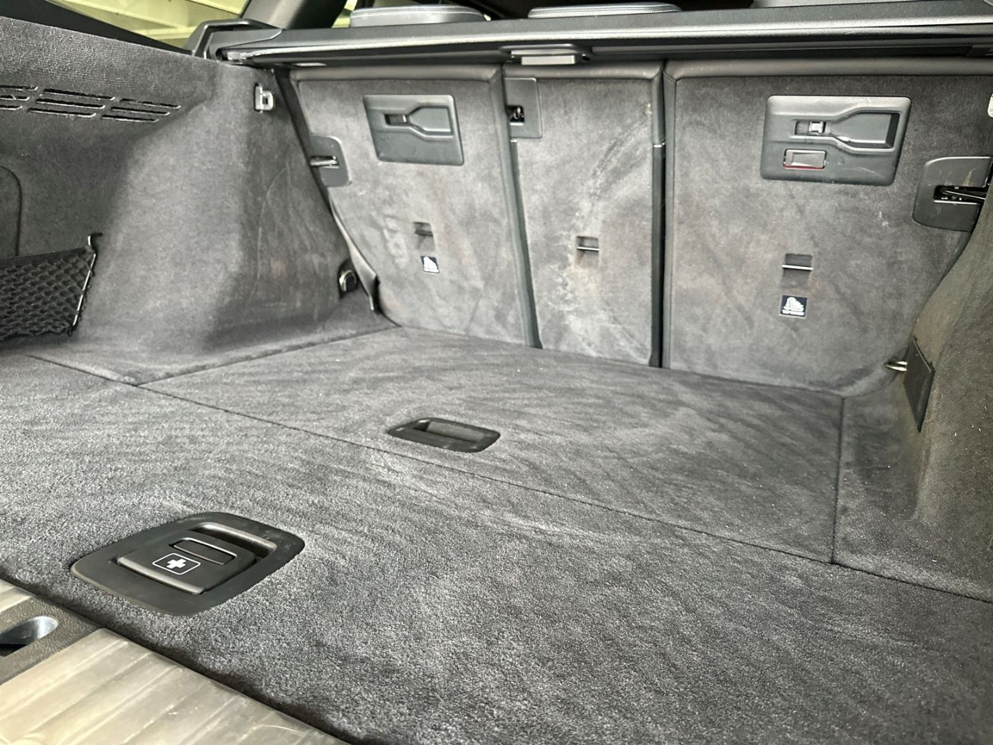 BMW 320 d - Samsaru's Car Outlet
