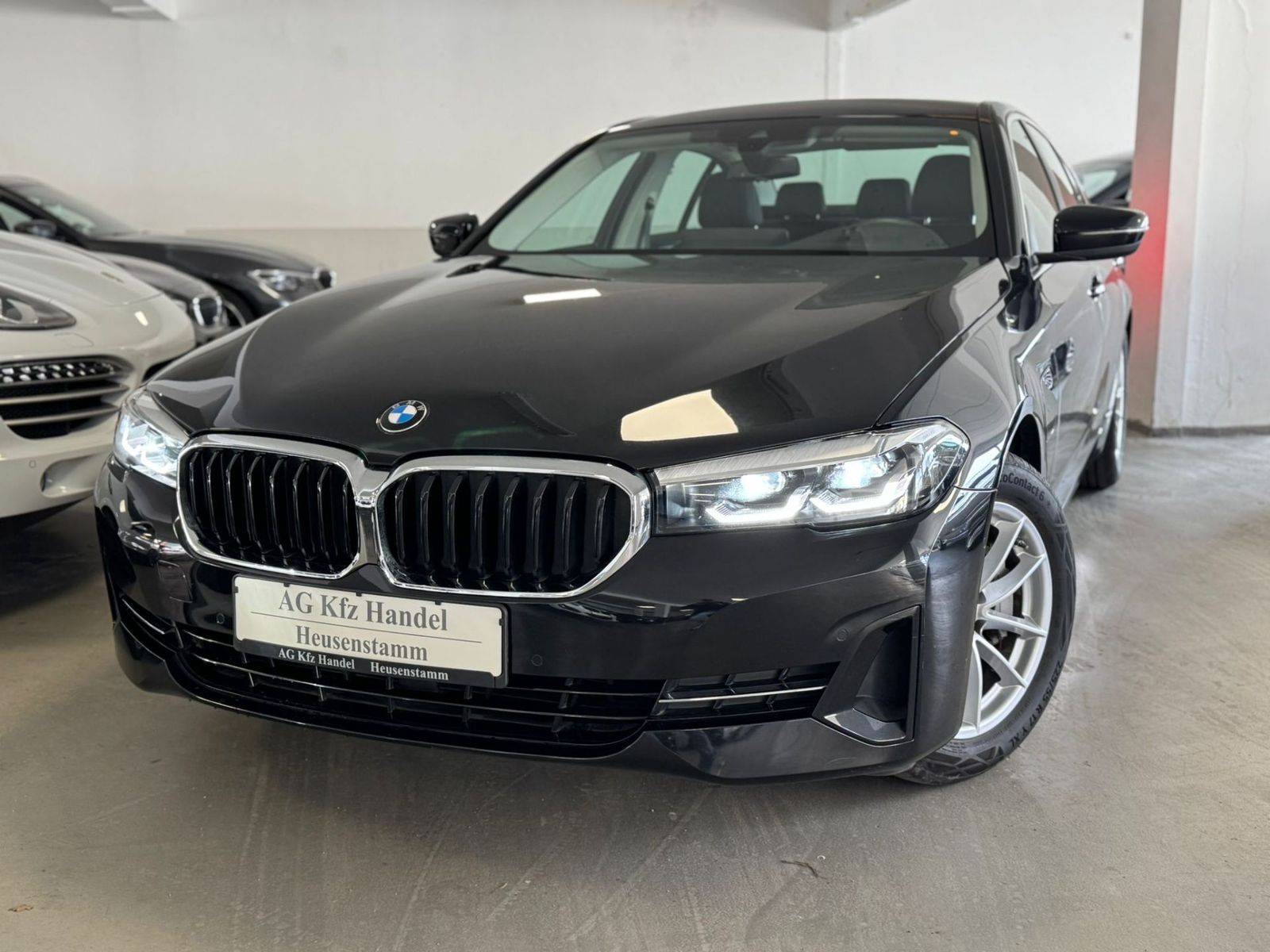 BMW 530 e x Drive H-KARDON/CAM/ACC/WIFI/LED/INDUKTIO