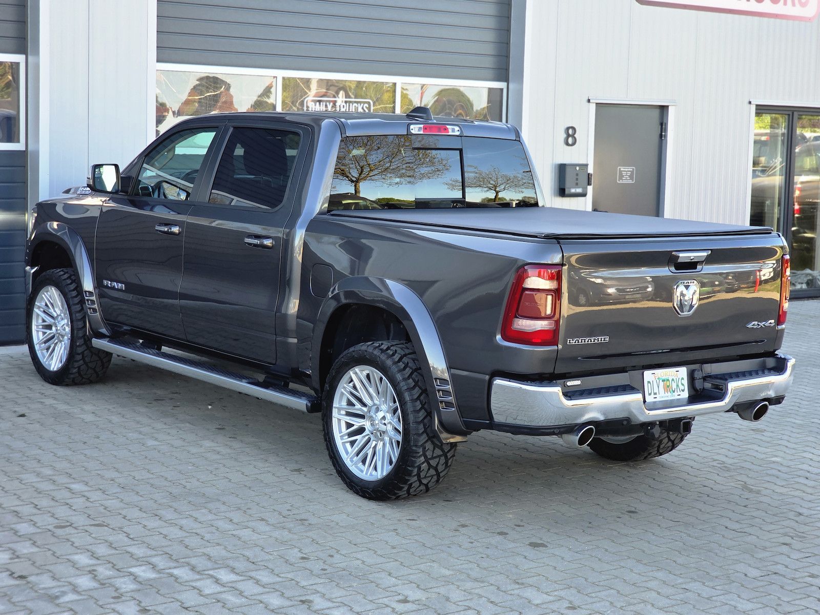 Dodge RAM 1500 5.7 4x4 Laramie Memory AHK LED 3.5´´ RC