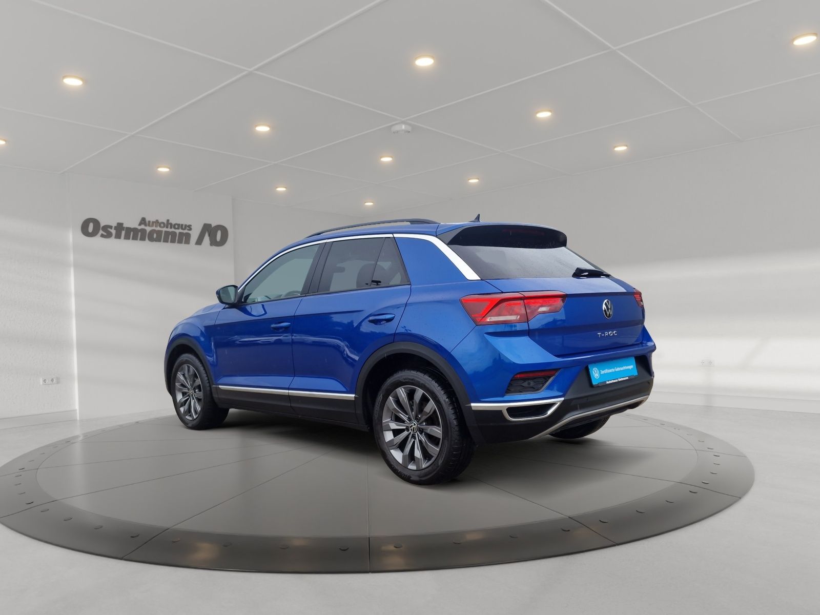 Volkswagen T-Roc 1.5 TSI Sport - Samsaru's Car Outlet