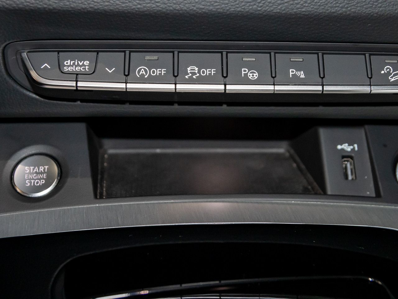 Audi Q5 Sportback 40 TDI qu S line - Samsaru's Car Outlet