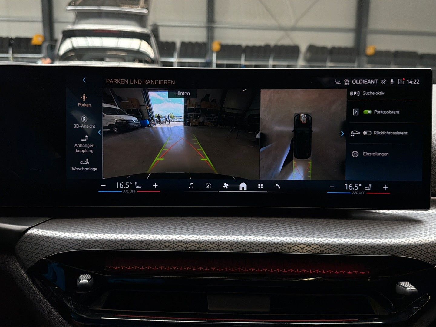BMW 318i Touring M Sport HUD AHK PANO 360° KZU QI
