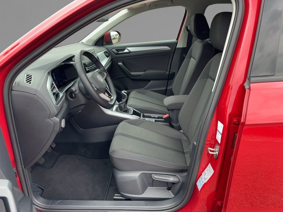 Volkswagen T-Roc 1.0 Life - Samsaru's Car Outlet