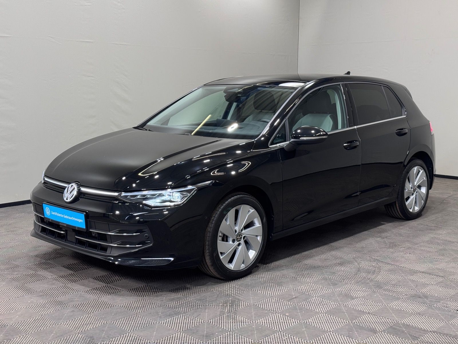 Volkswagen Golf Style 2.0 TSI DSG 4M | PANO MATRIX RÜKA NAV