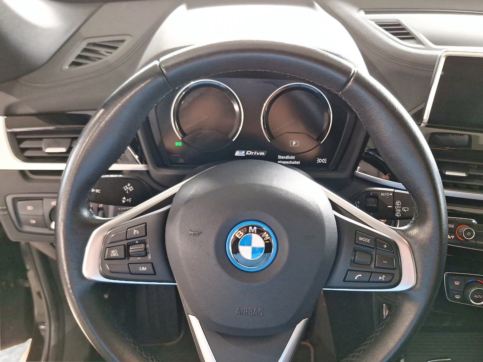 BMW X1 xDrive25e Sport Line - Samsaru's Car Outlet