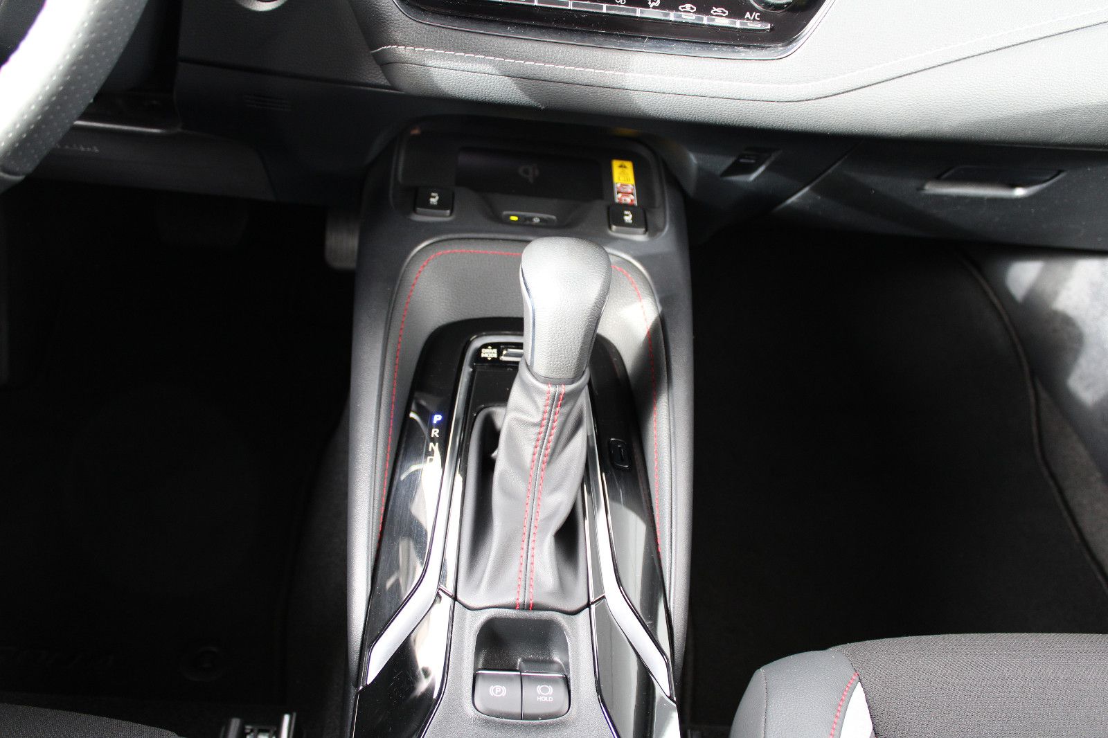 Toyota Corolla 1,8 Hybrid GR Sport, Navi