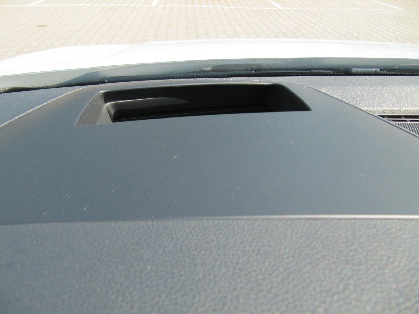Volkswagen Golf 2.0 GTI - Samsaru's Car Outlet
