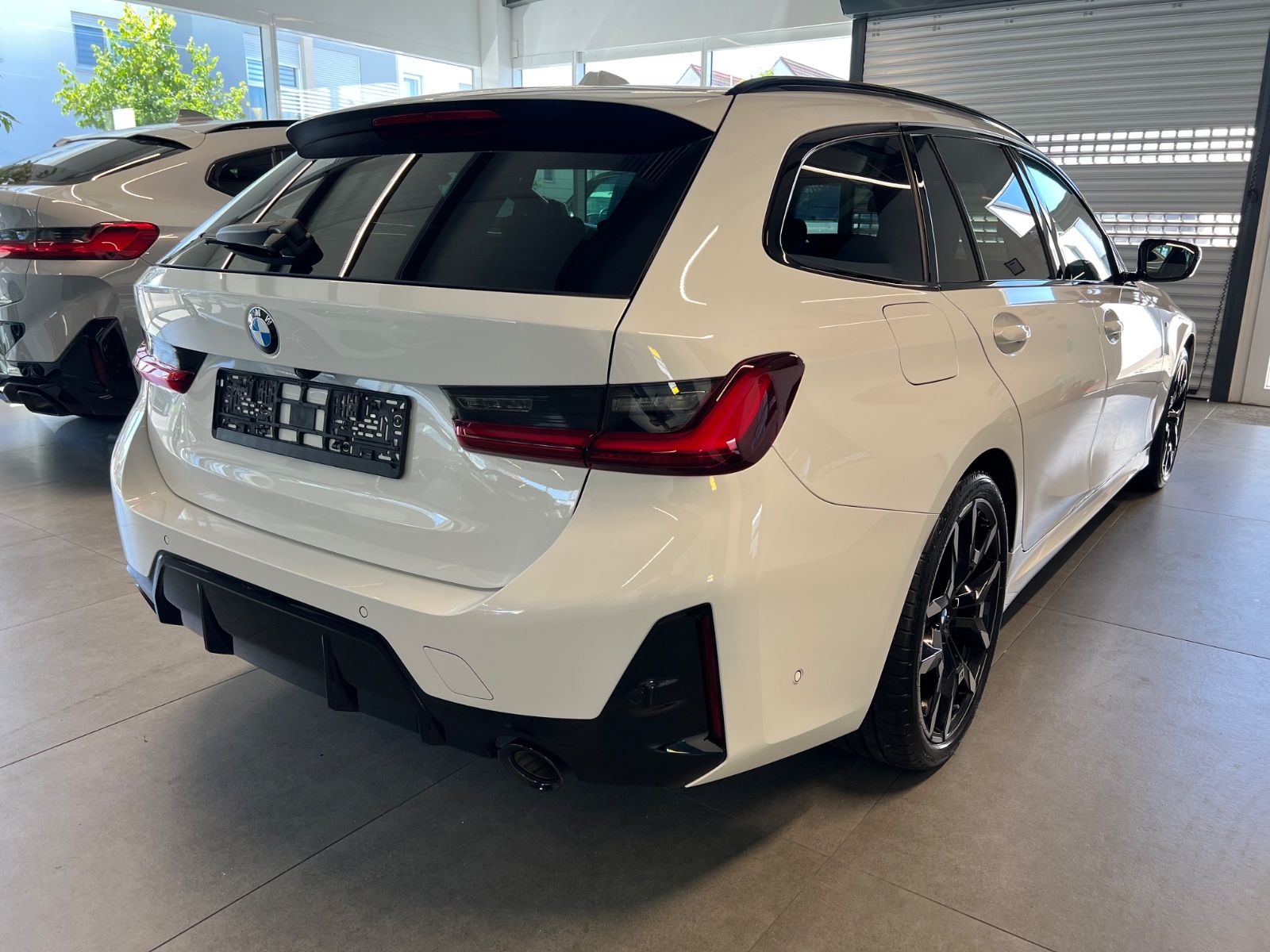 BMW 320 d xDrive Touring M Sport Pro Paket / H&K