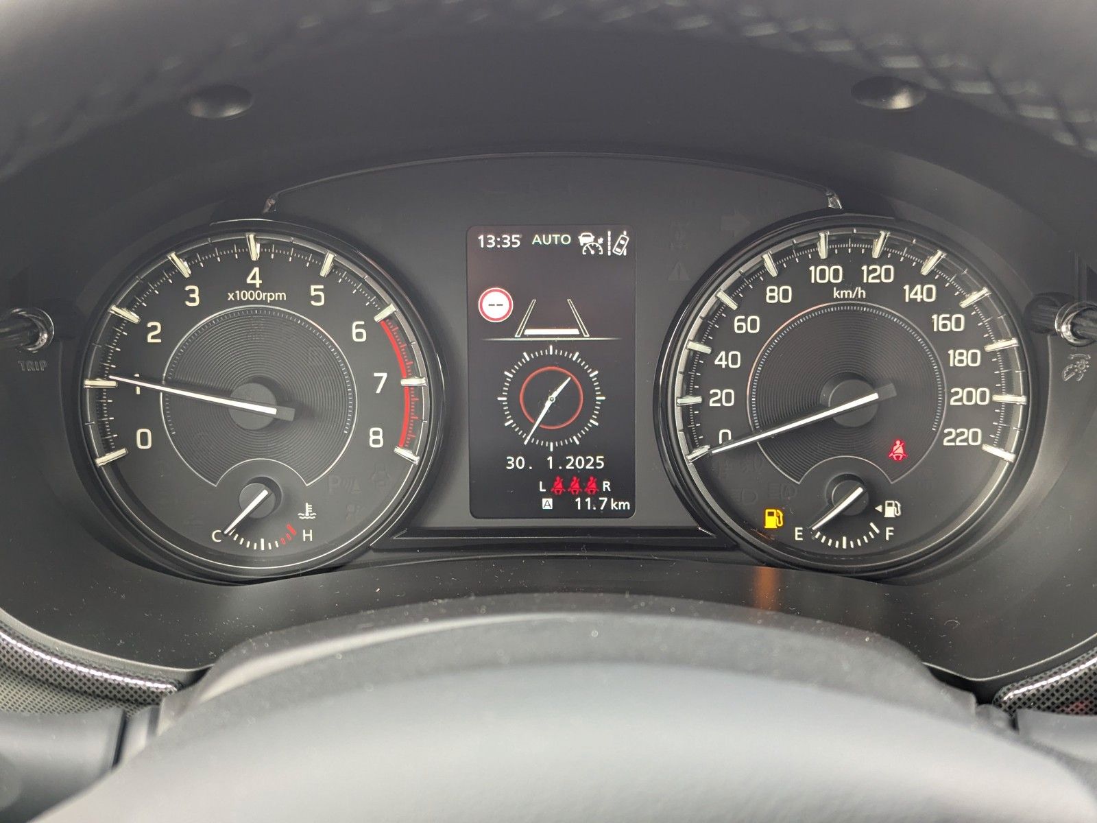 Suzuki Vitara 1.4 BOOSTERJET Hybrid Comfort+ Allgrip - Samsaru's Car Outlet