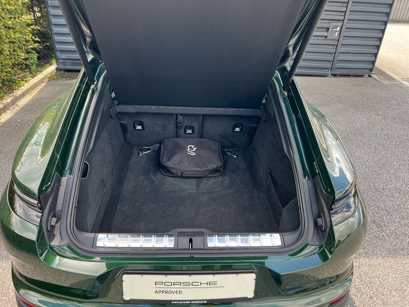 Porsche Panamera 4 E-Hybrid | Hinterachslenkung | ACC