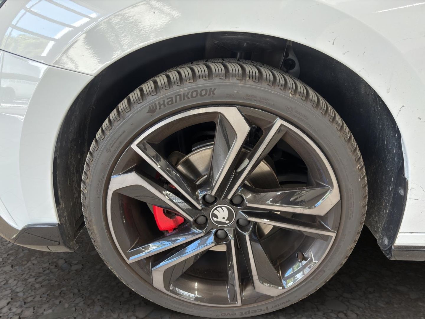 Skoda Fabia 130 1,5 TSI*INFOTAINMENT*FAHRASSISTENZ PLU