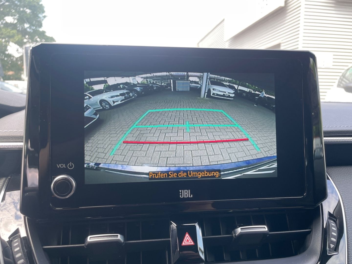 Toyota Corolla 2.0 Hybrid TS Lounge - Samsaru's Car Outlet
