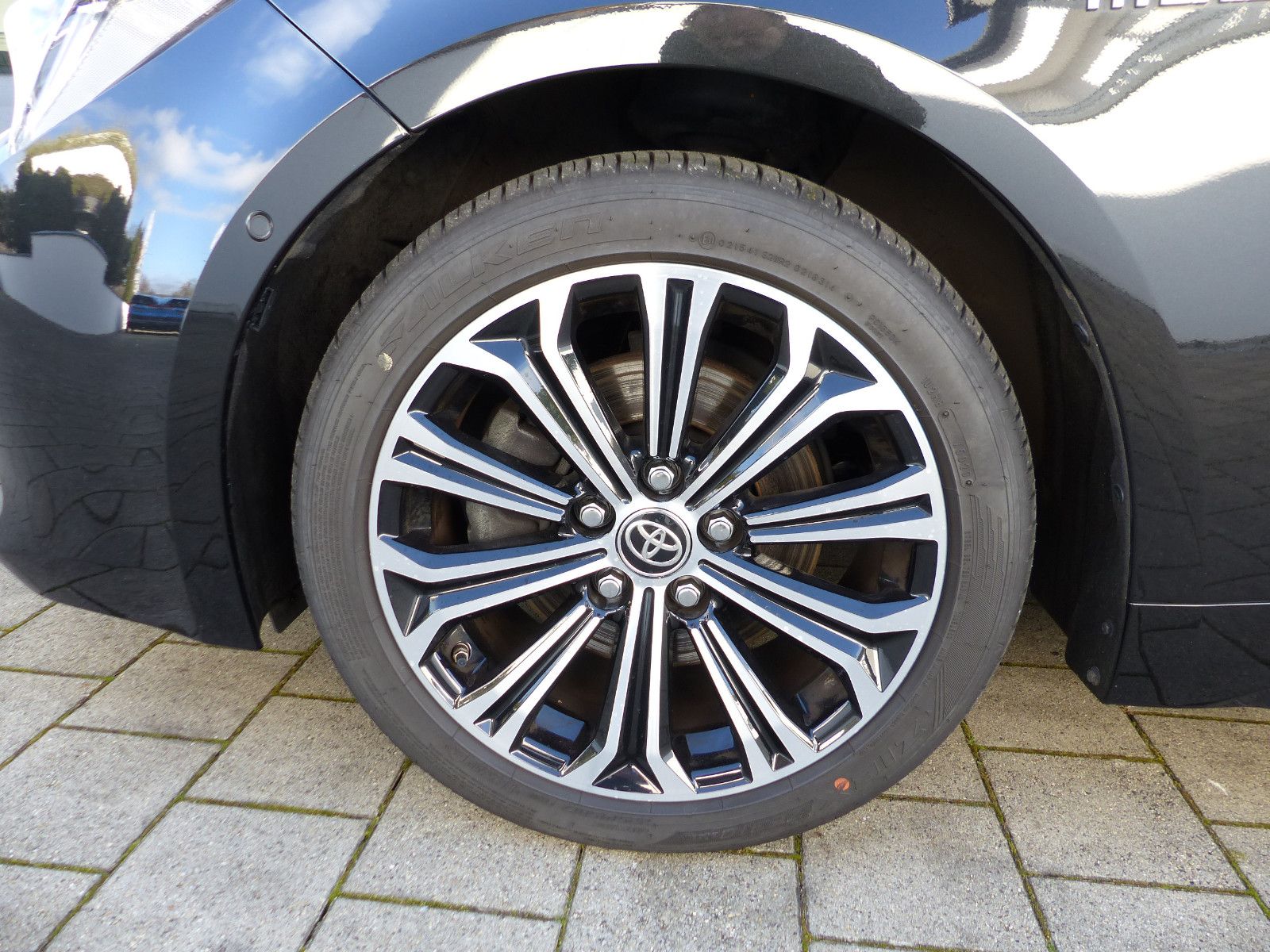 Toyota Corolla TS 2.0 Hybrid Einparkh. Selbstlenkend