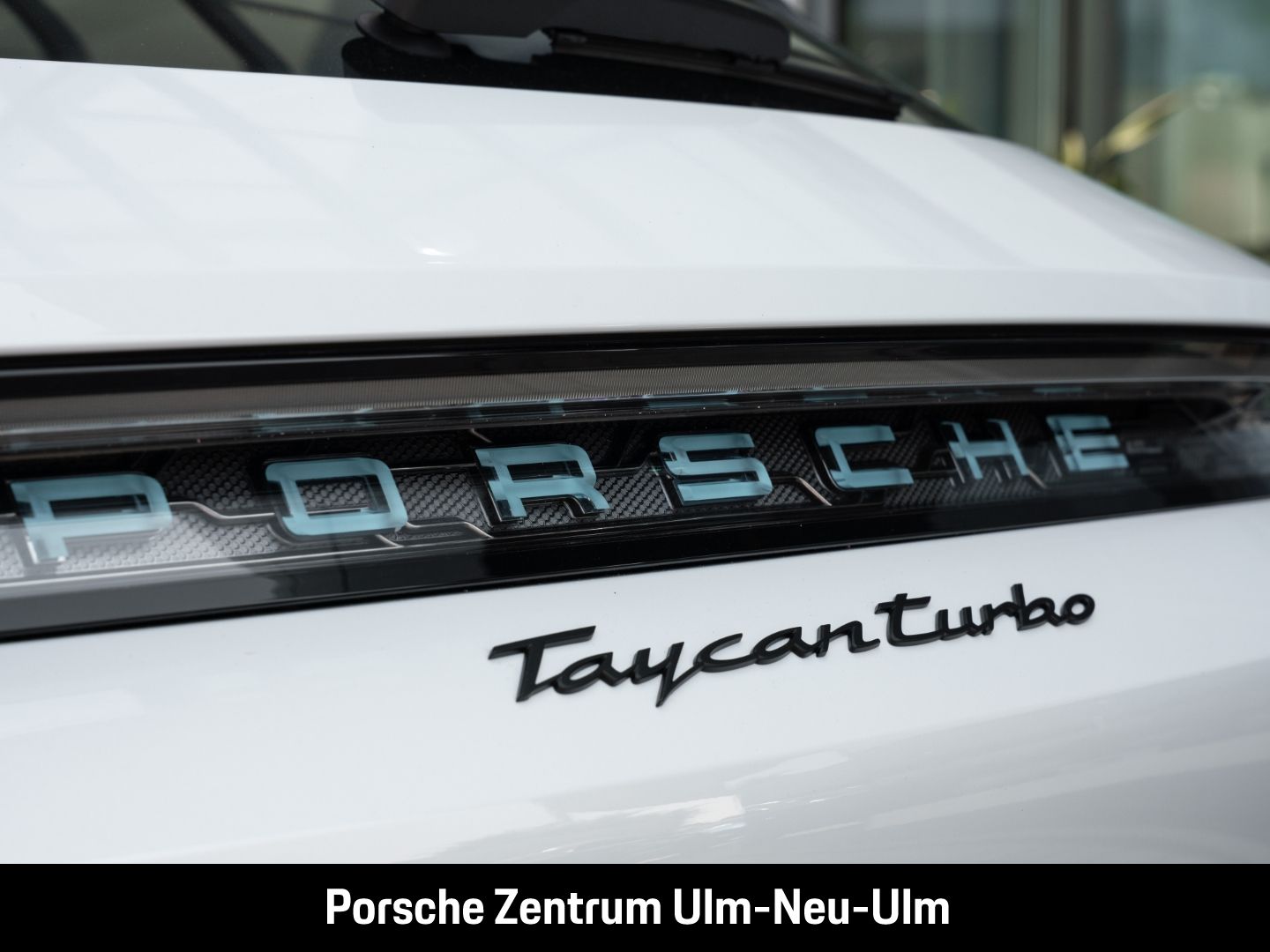 Porsche Taycan Turbo Cross Turismo BOSE Luftfederung LED