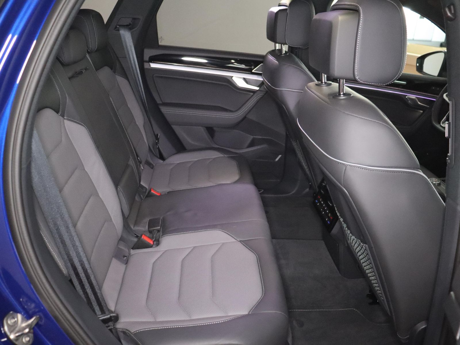 Volkswagen Touareg R-Line Black Style 3.0TDI 497,-ohne Anza