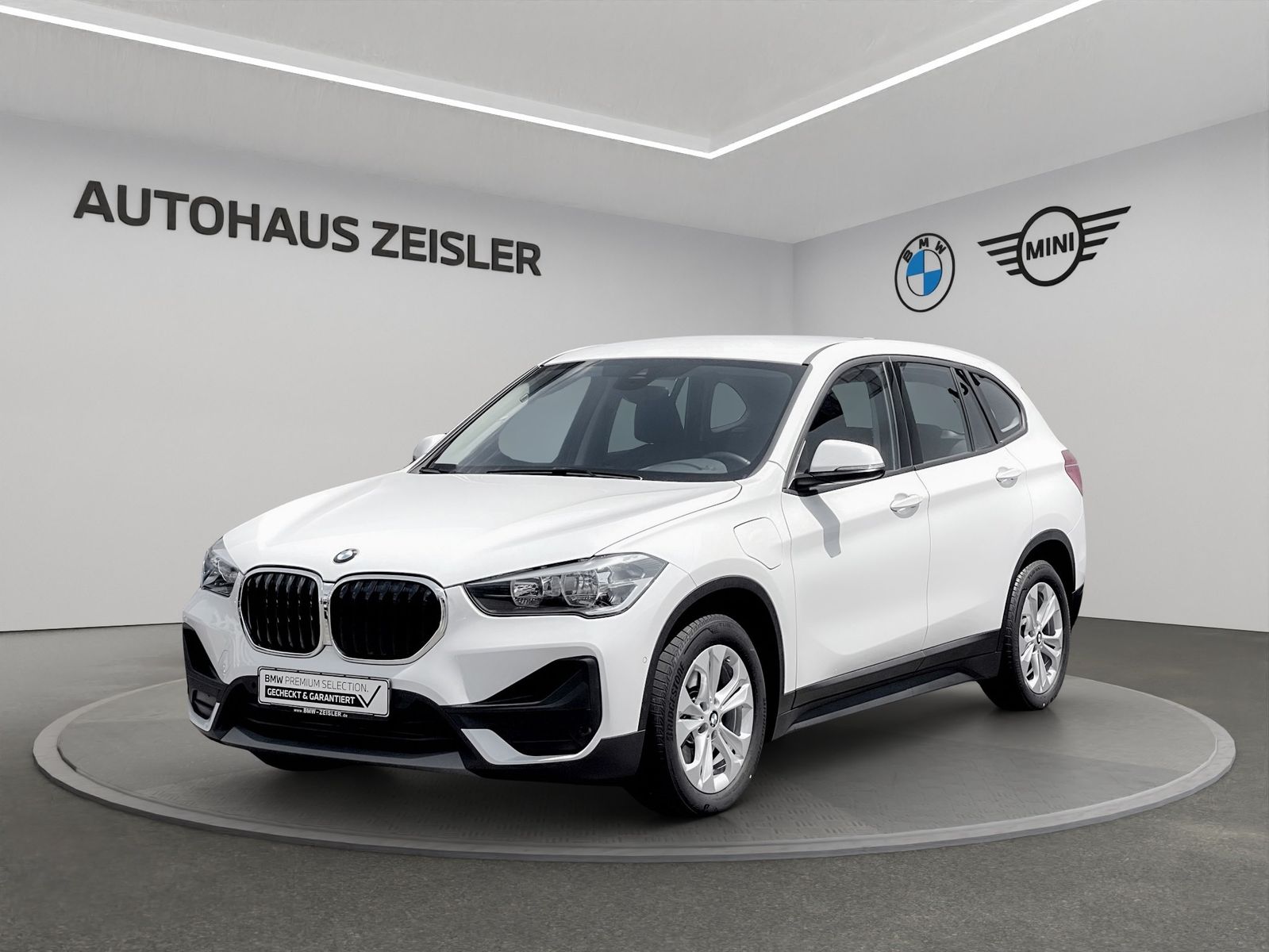 BMW X1 xDrive25e - Samsaru's Car Outlet