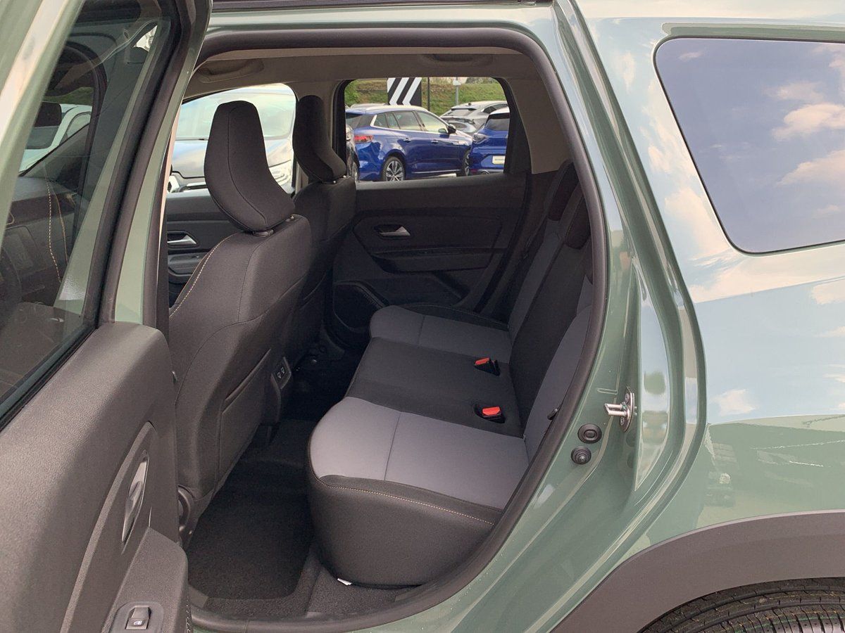 Dacia Duster TCe 150 EDC - Samsaru's Car Outlet