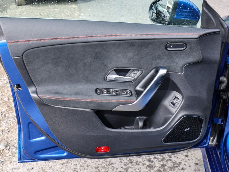 Mercedes-Benz CLA 250 4M Coupé AMG - Samsaru's Car Outlet