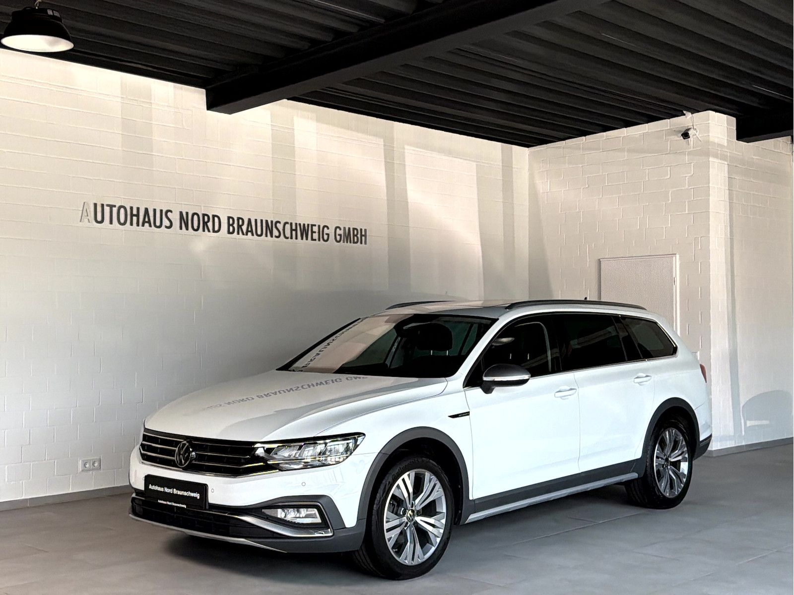Volkswagen Passat Alltrack Variant 2.0 TDI DSG*Pano*AHK*LED