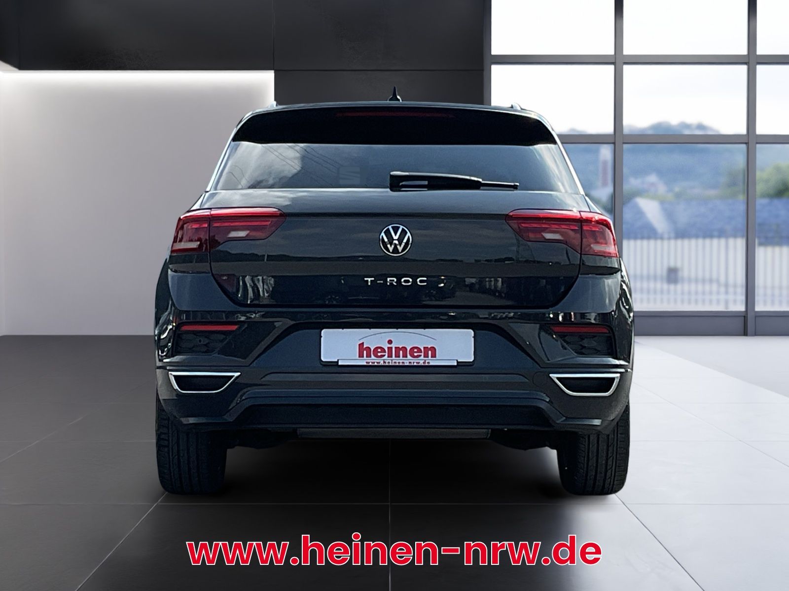 Volkswagen T-Roc 1.5 TSI DSG Sport R-Line - Samsaru's Car Outlet