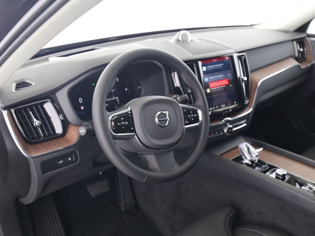 Volvo XC60 Ultra Dark Recharge Plug-In Hybrid AWD T8 T