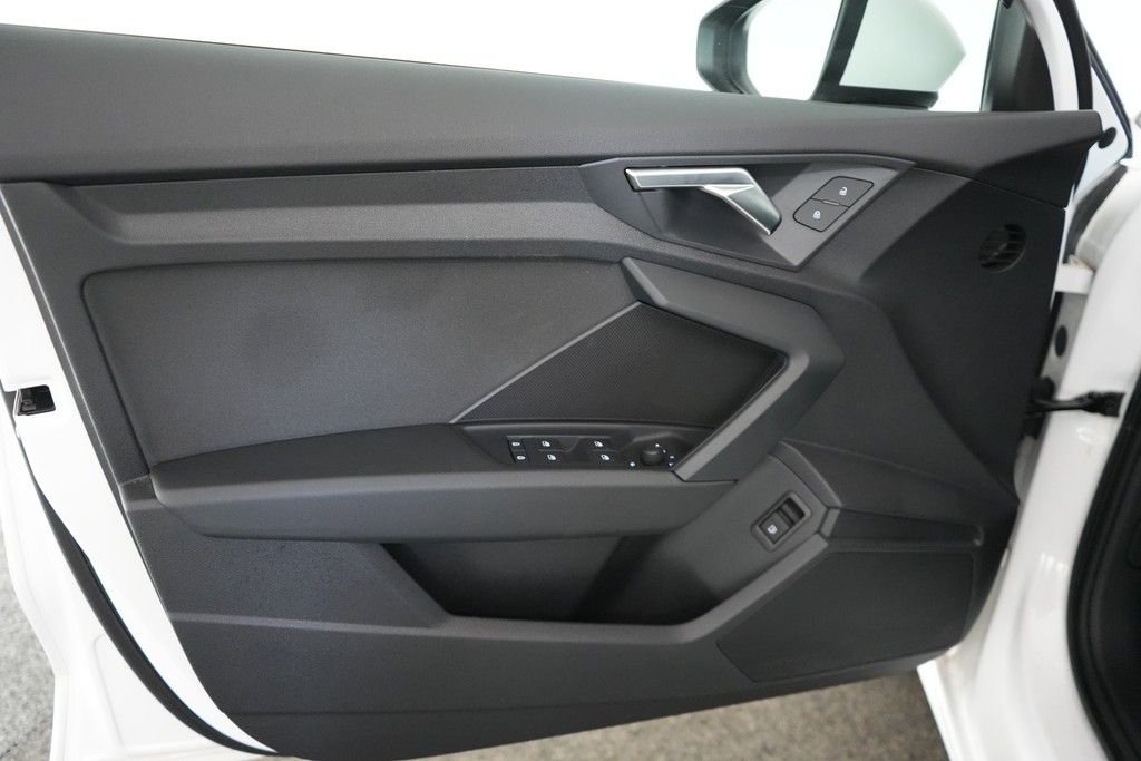 Audi A3 Sportback 40 TFSIe S tronic LED ACC Navi