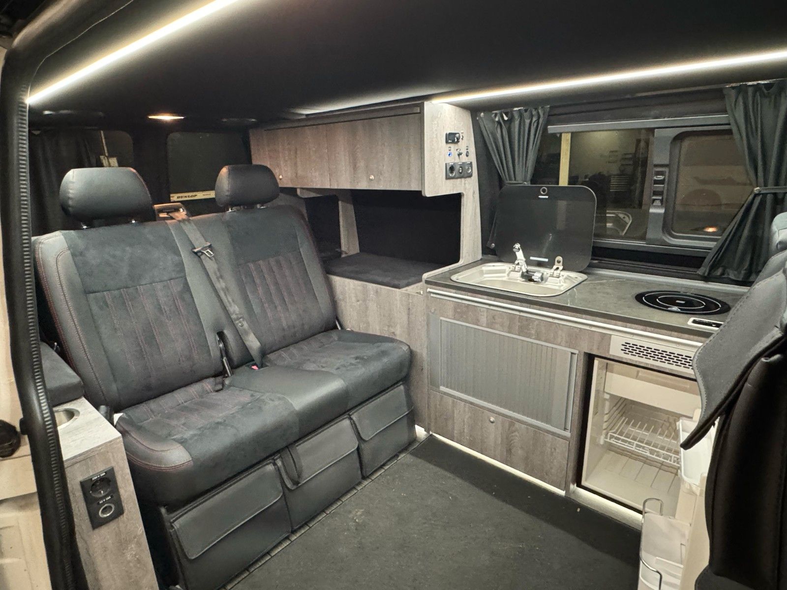 Mercedes-Benz VITO V220 - Samsaru's Car Outlet